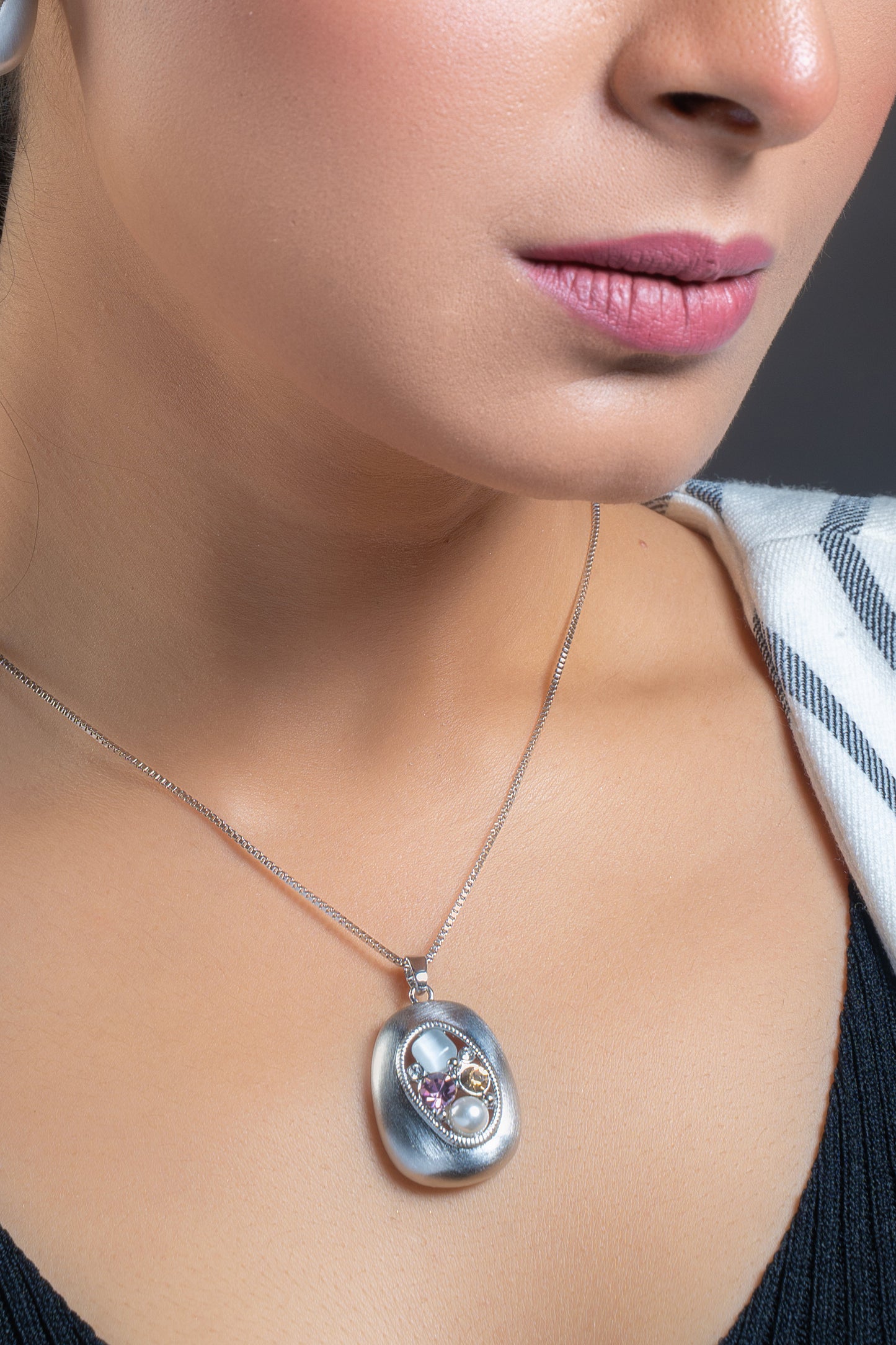 Treasure Fused In Brush Steel Pendent Set