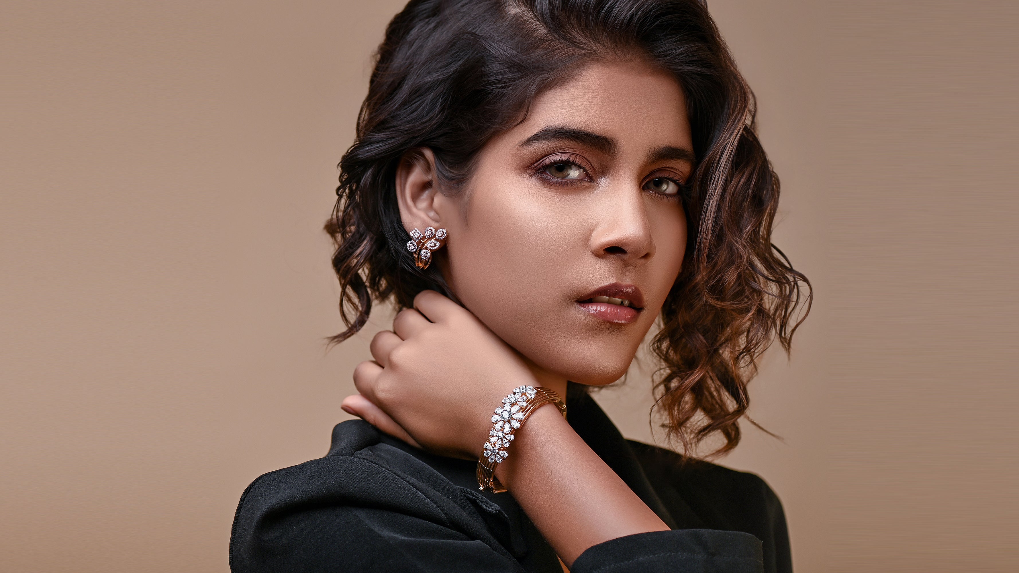 Online Shopping For Luxury Fashion, Imitations & Swarovski