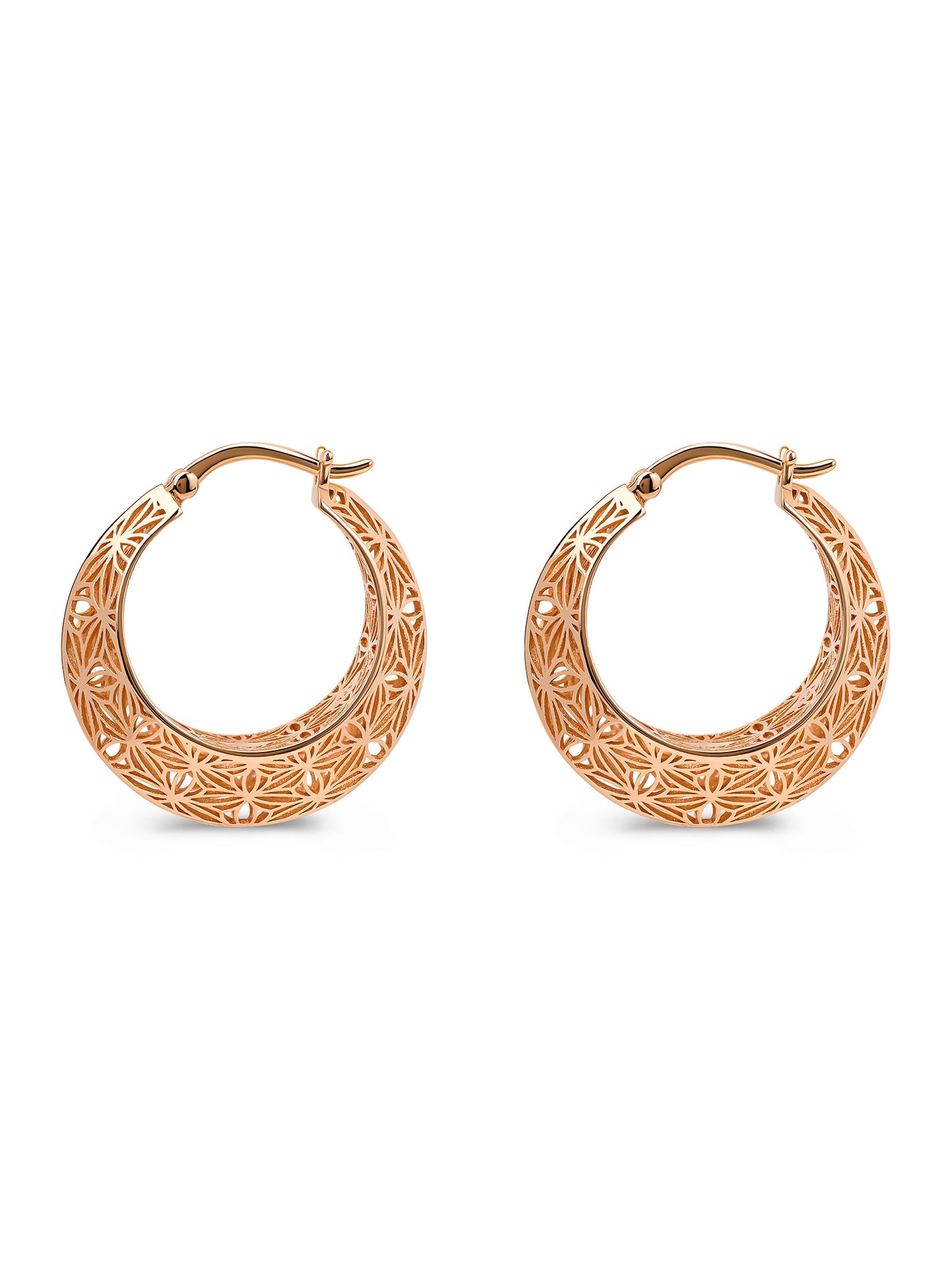 92.5 Silver Intricate Mesh Work Pendent Set in Gold Polish