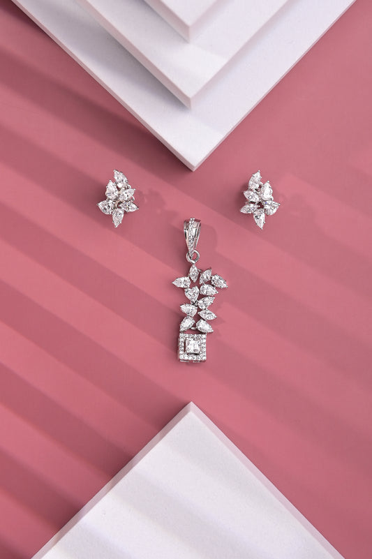 Stylish Princess Cut Swarovski Pendant Set