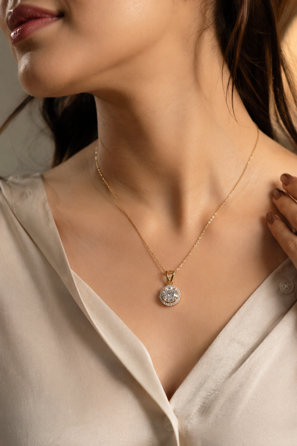 925 Sterling Silver Swarovski Crystal Serenity Round Pendant