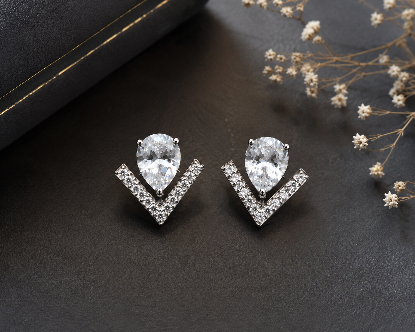 925 Sterling Silver Drop Swarovski Crystal Classic Earings- Silver Look